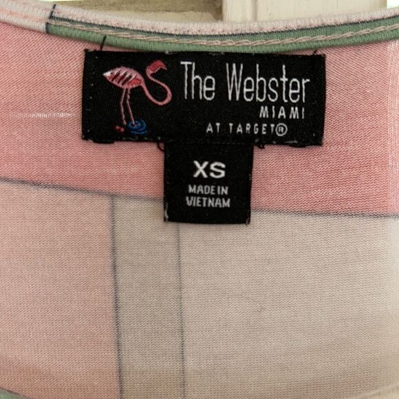 Limited Edition Beach 🏖️ Dress 🖼️ Deco Look 👀Miamibased hotel 🏨 The Webster - Picture 9 of 17